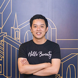 Dennish Tjandra - CEO HelloBeauty Dennish Tjandra - CEO HelloBeauty